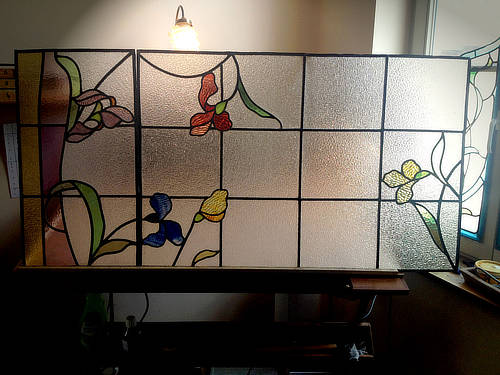 Een eerste resultaat, glasraam Art-nouveau